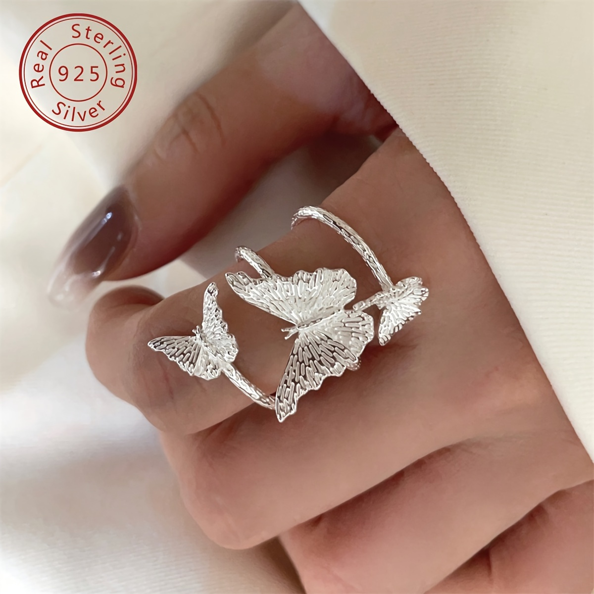 

Elegant 925 Sterling Silvery Vine , Realistic Charm Design, Women' Jewelry, Ideal For & Gift , With Includes Packaging, For Perfect Valentine's Day & Accessory, Suitable For 15+