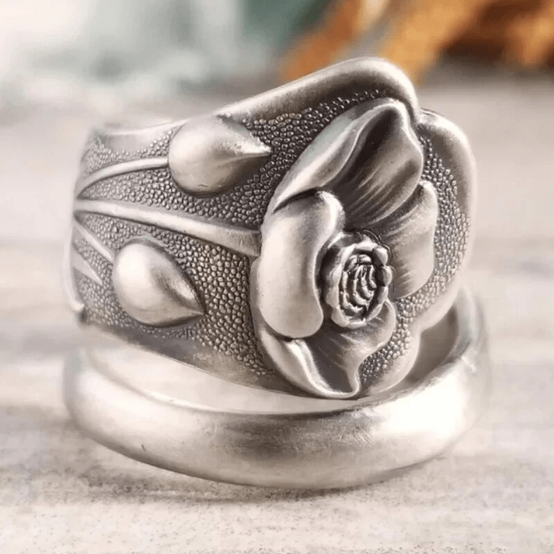 Silvery Retro Carving Flowers Leaf Wide Ring for Women