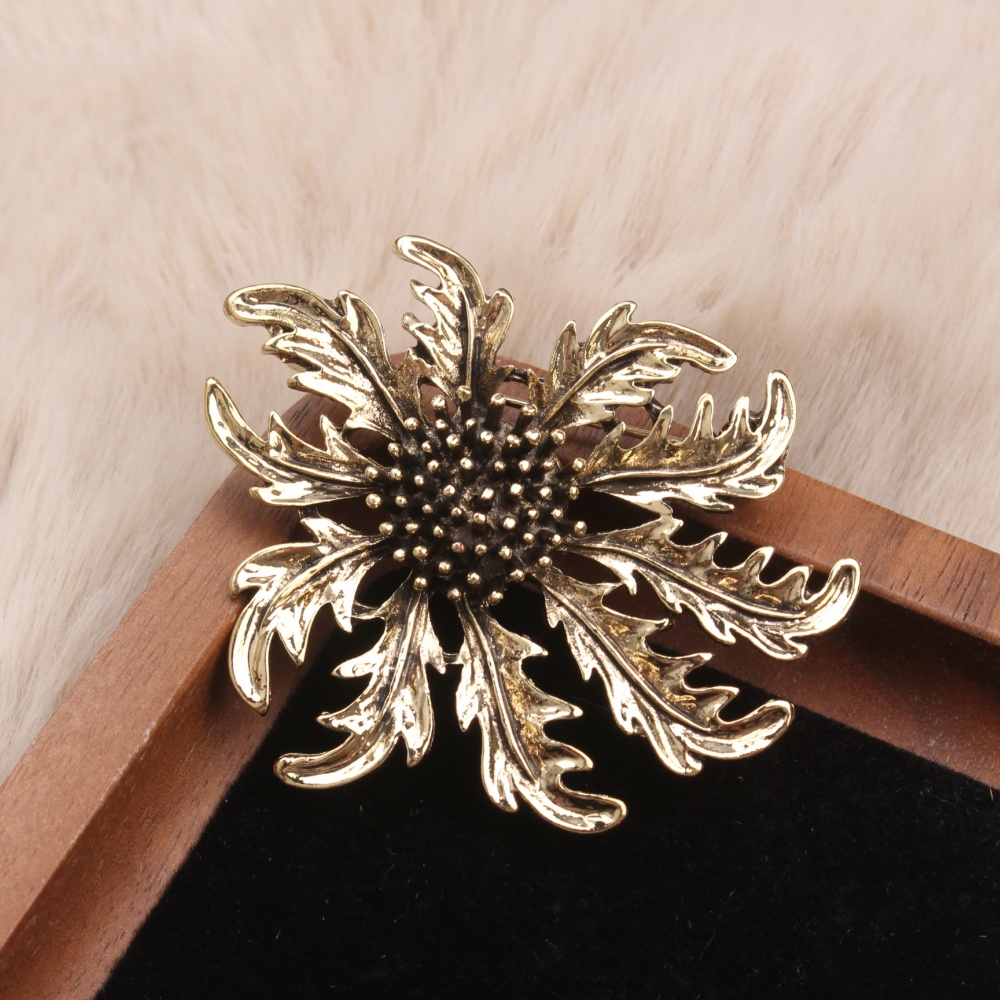 Image of Vintage Floral - Shaped Brooch With Bronze Finish, Artistic Accessory For Charm To Jackets, Coats And Nature - Inspired Outfits