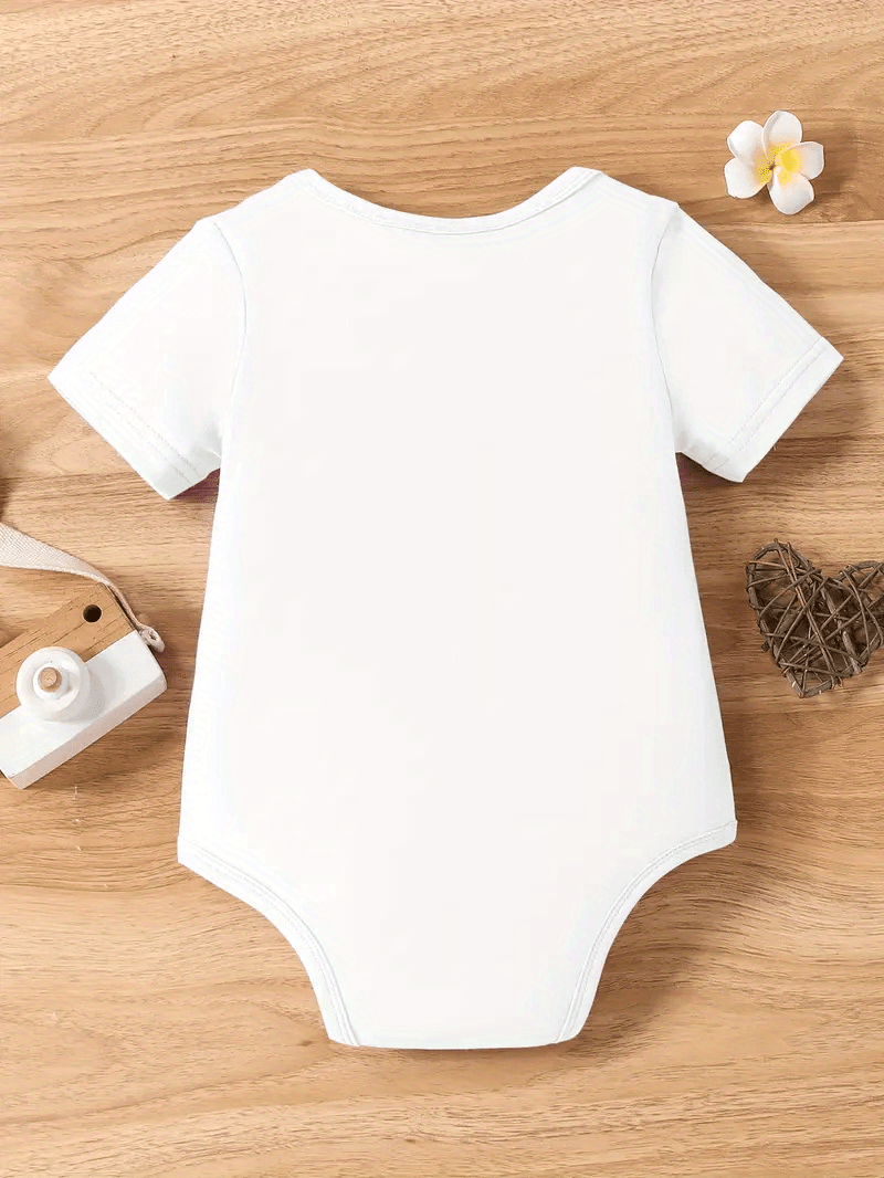 Personalized 'Hello Auntie' Baby Grow Bodysuit – Unisex Newborn Gift, 100% Cotton