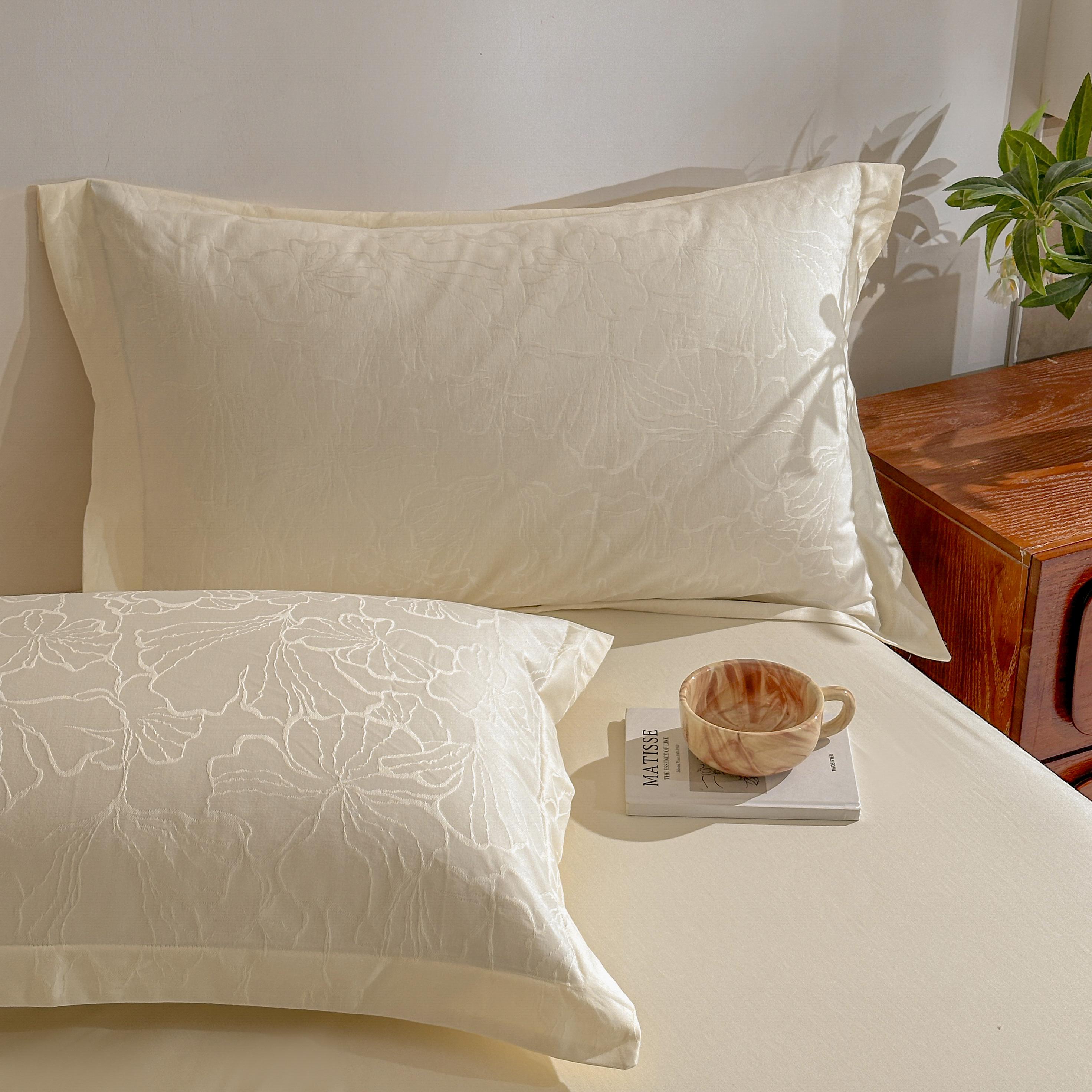 4pcs Luxury 100% Cotton High-Quality Duvet Cover Set, 1 Duvet Cover+ 2 Pillowcases+ 1 Flat Sheet, Soft Skin-Friendly Breathable, All Season for Single& Double Bed, Machine Washable, Ideal for Home, Dorm, Bedroom, Apartment& Guest Room