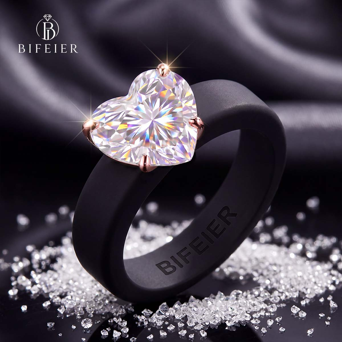BIFEIER Hypoallergenic Black Silicone Women's Ring Set with Heart-Cut Zirconia
