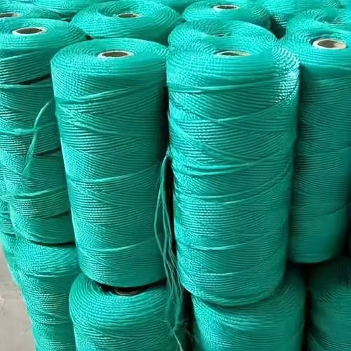 200M Durable Green Garden Twine - 1Mm Diameter, Plastic Binding for Vegetables, Tomatoes, Etc. - Ideal for Greenhouses, Flower Beds, Fishing Nets, And Gardening Tasks, High Tensile And Easy to Cut