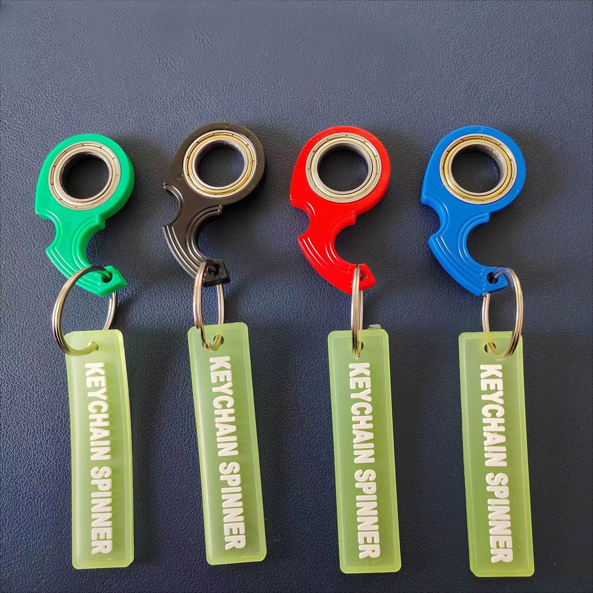 

1pc/4pcs Funky Zinc Alloy Keychain Spinner - Rotating Keyring With Dual Loop, Multi-functional Pocket Size Key Holder Accessory For Couples, Non-textile Plastic Material