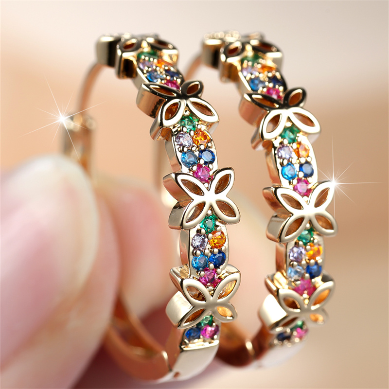 Image of Niche Light Luxury Golden Hoop Earrings Colored Stone Synthetic Synthetic Synthetic Zircon​​ Clover Design Sense Ear Cuffs Party Ear Jewelry, Without Battery
