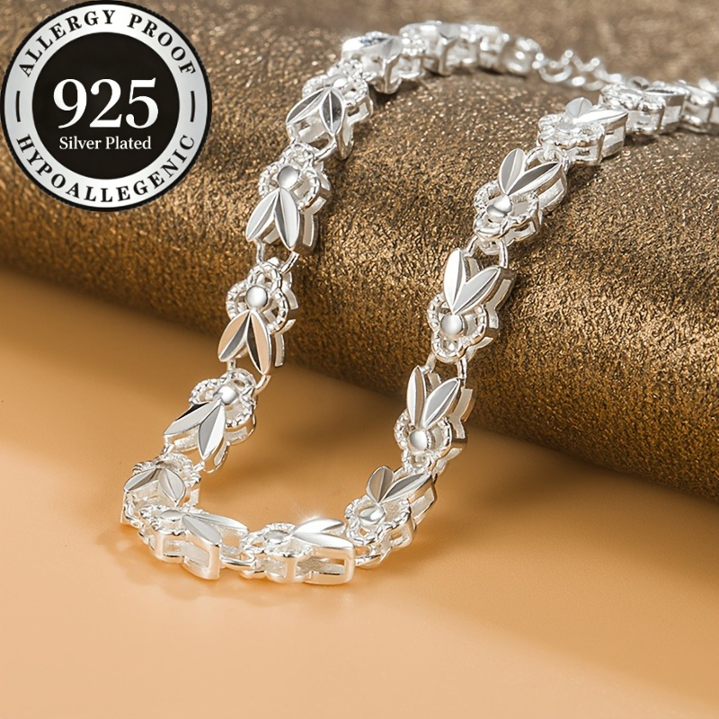 TEMU Pulsera de conejito de , un accesorio de nuevo, de moda y de lujo ligero. Hipoalergénica y adecuada para uso diario y ocasiones de . También es