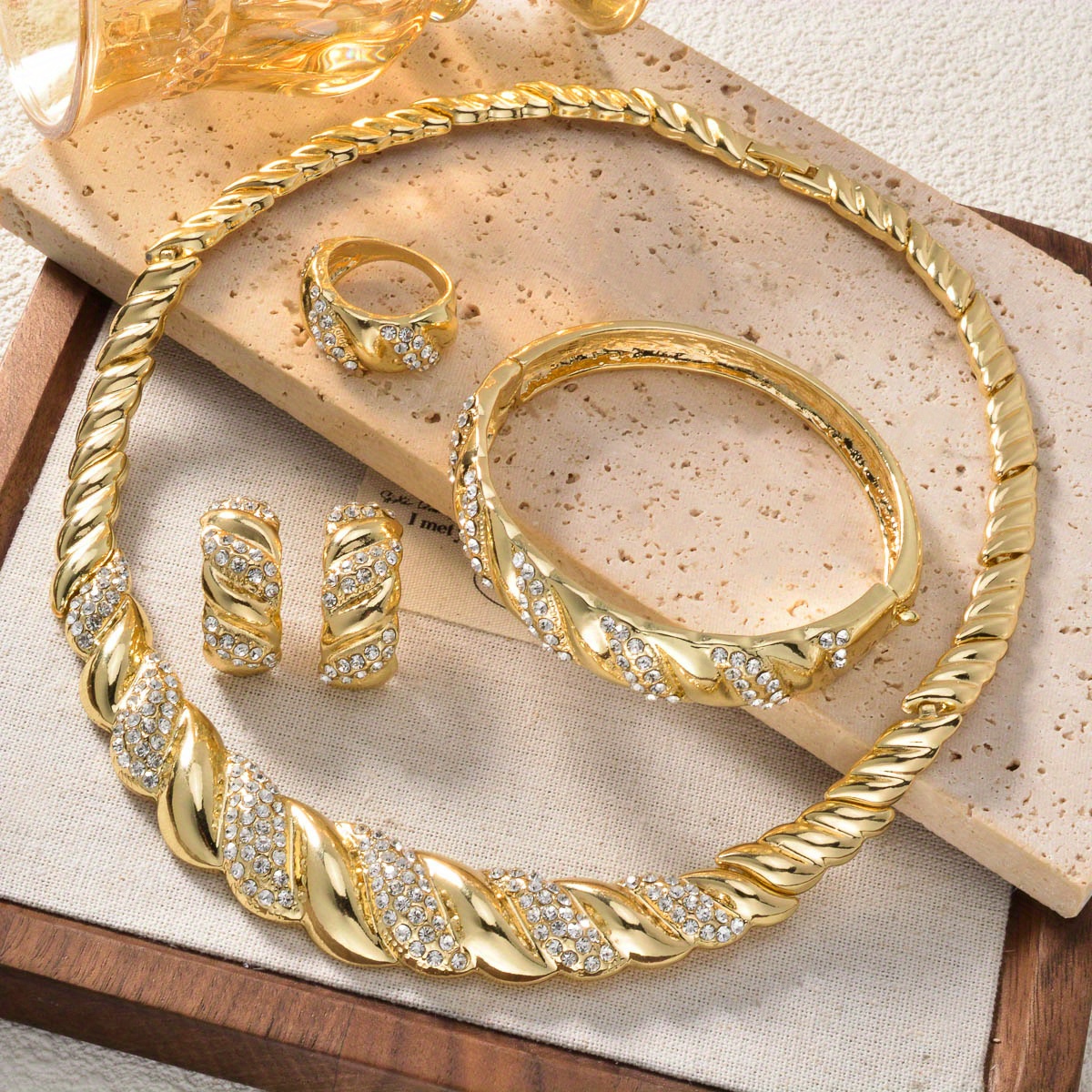 Image of A Stylish Spiral Design Jewelry Set For Women, Featuring Zirconia, Perfect For Weddings And Parties