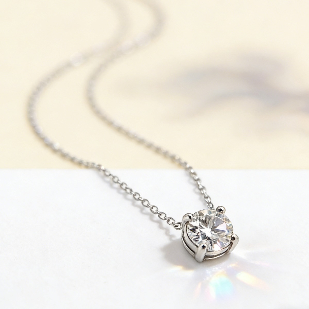 1.0 Carat Classic and Sparkling Round-Cut Moissanite Pendant Necklace