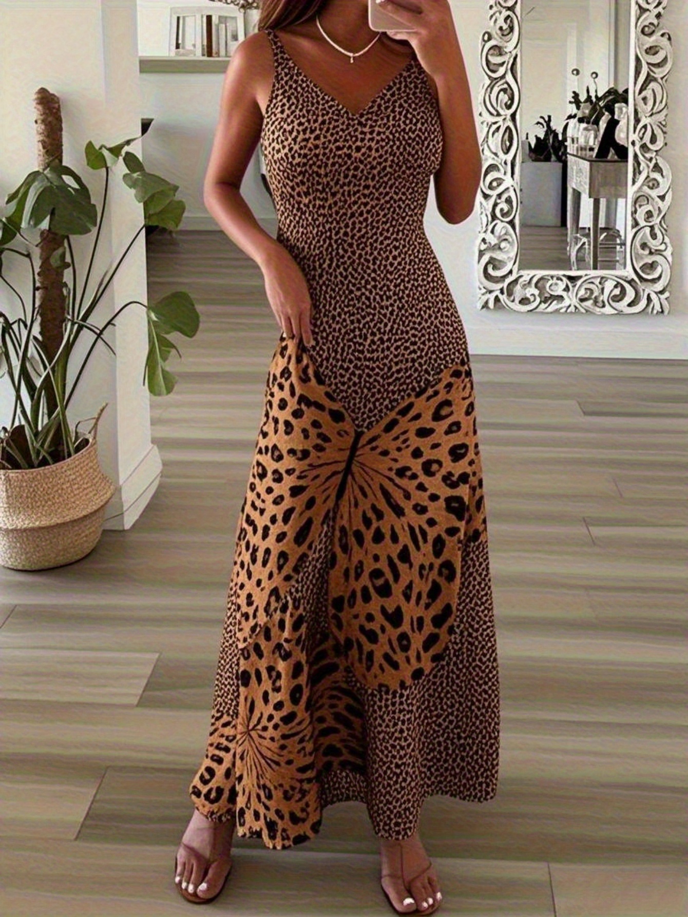 elegant print suspender dress Andreeva BUTTER DAISY KNIT DRESS WITH HANDMADE EMBROIDERY main image 1