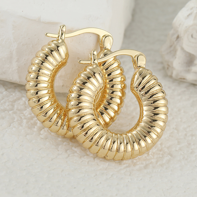 Women's Retro Hand Carved Round Dangle Earrings, Elegant