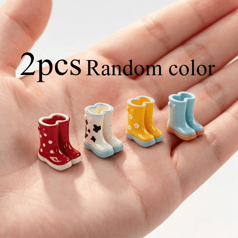 TEMU Lot de 2, Mini Bottes de Pluie de Simulation, Décoration de Maison de Poupée, Matériau en Résine, Accessoire de Scène Miniature pour