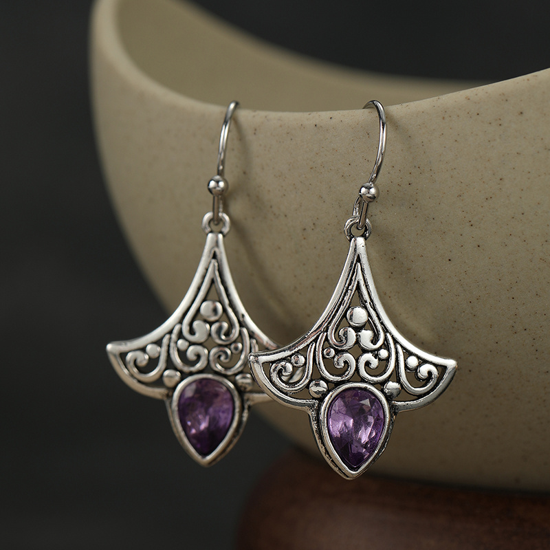 Retro Court-Style Exquisite Scroll-Pattern Pendant Earrings