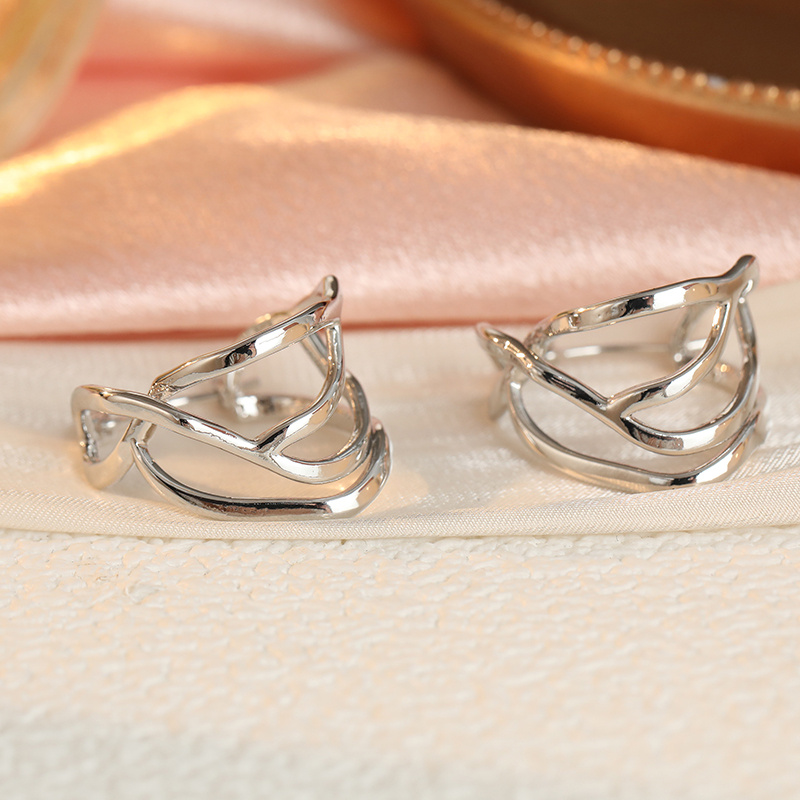 Silvery Elegant Drop Earrings, Interlocking Rings Design