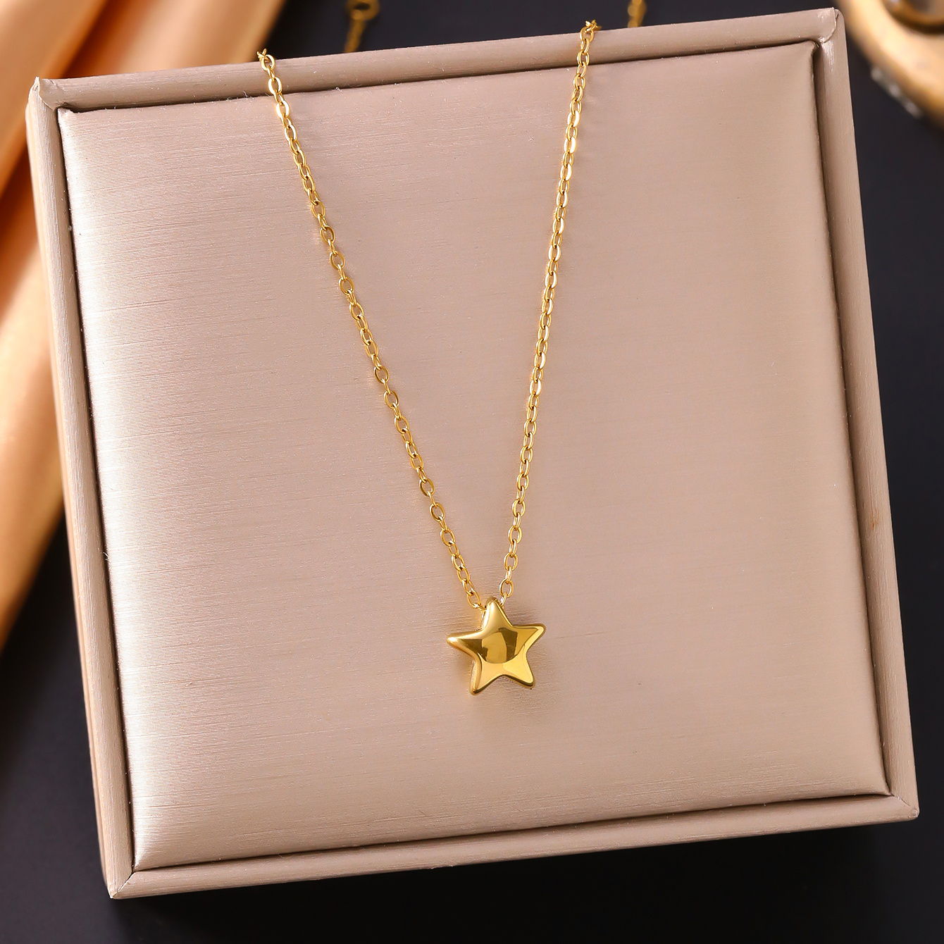 TEMU 1pc Simple Five-pointed Star Necklace, Stainless Steel Jewelry Plated With 18k Golden, Women's Star Necklace, Artistic Collarbone Chain, Women's
