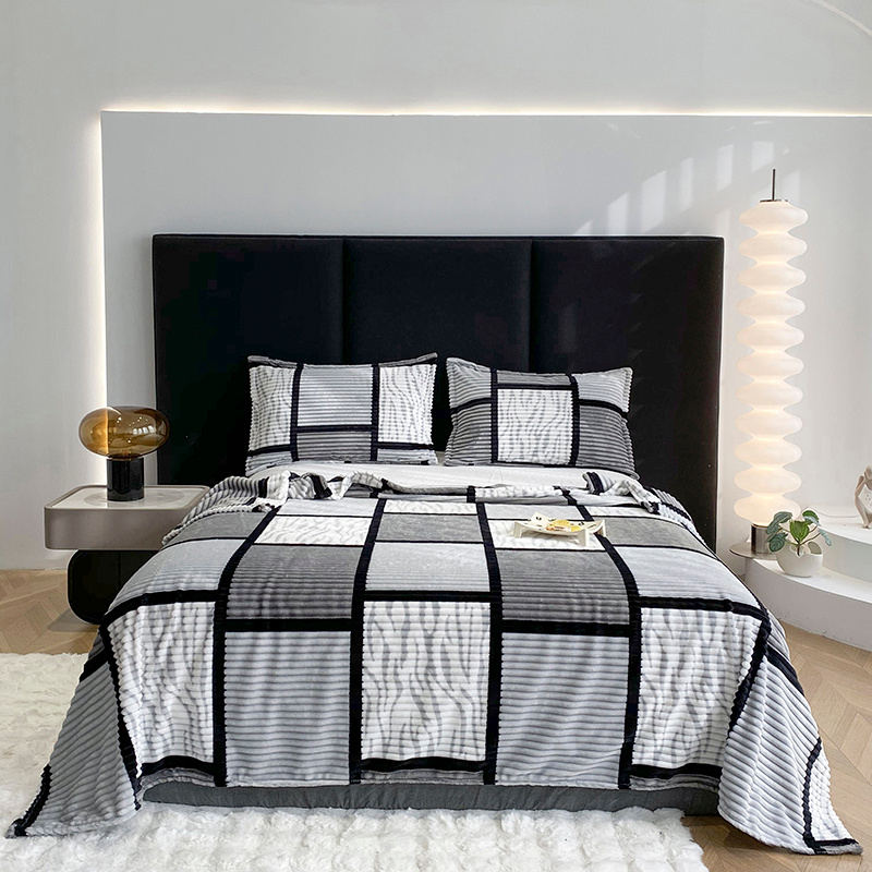 Classic Geometric Blanket, Easy And Elegant Design, And Machine Washable. Large Multi-functional Throw For Home, Camping, Picnic, And Fishing