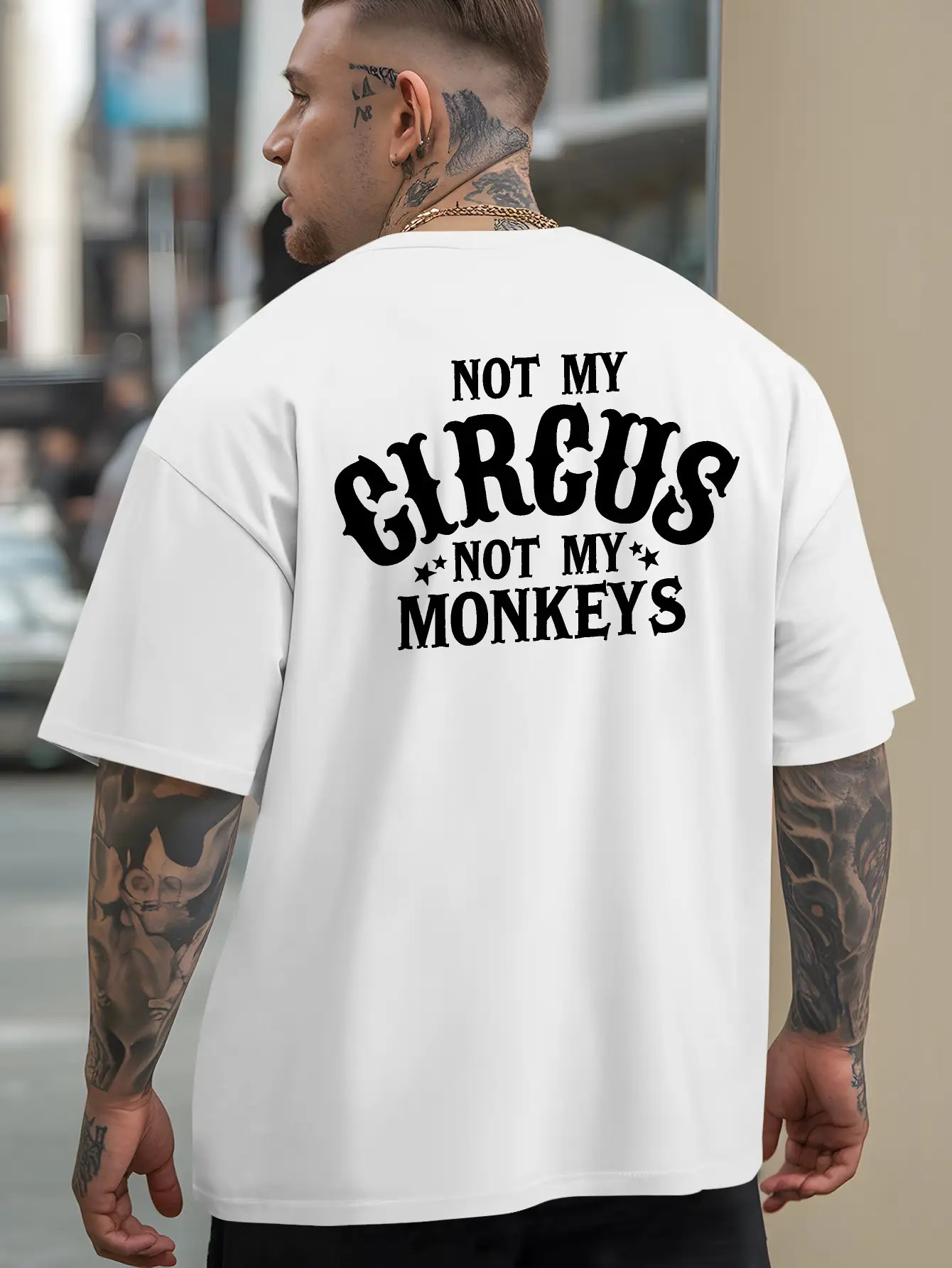 Maglietta Uomo Bianca 100% Cotone 180g Girocollo, Scritta “Not My Circus Not My Monkeys”, Confortevole Per Relax E Attività Esterne Estive_viptrois.com