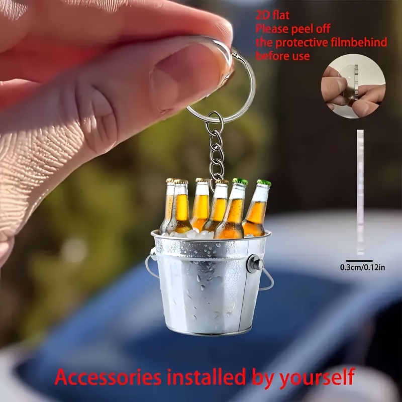 TEMU Colgante decorativo 2D de de hielo acrílico 2D con mochila de cerveza, adorno colgante para espejo retrovisor de coche, colgante para llavero,