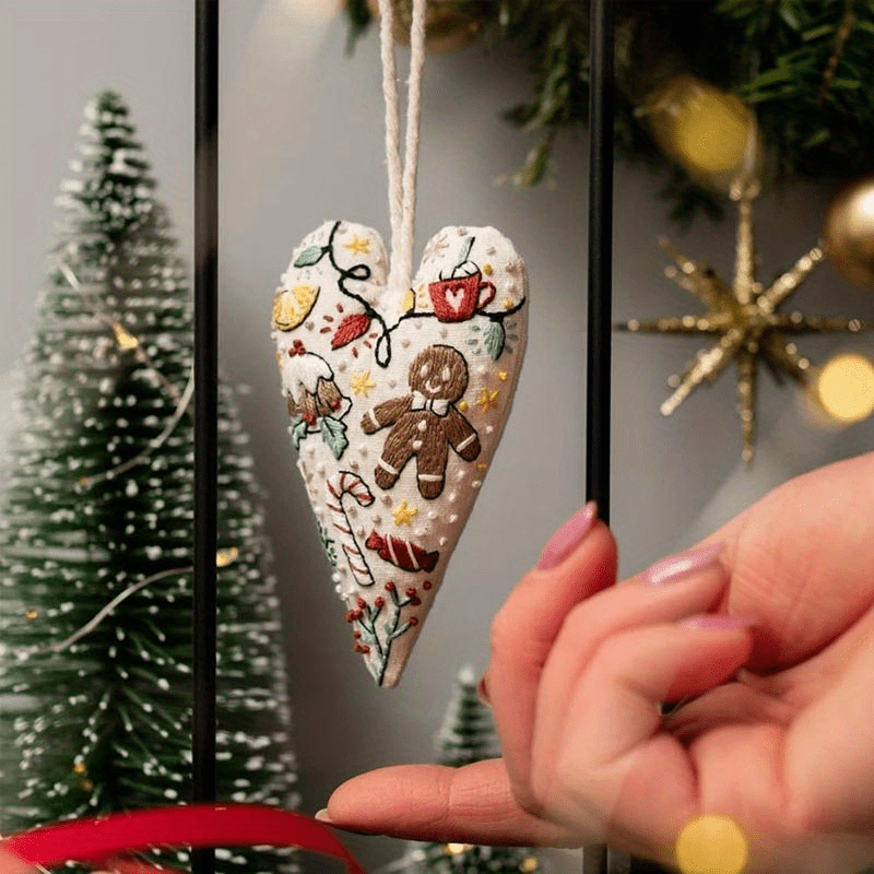 

8pcs Diy Embroidery Christmas Ornament Kit, Embroidery Shaped Decoration, No , Featherless, For Christmas