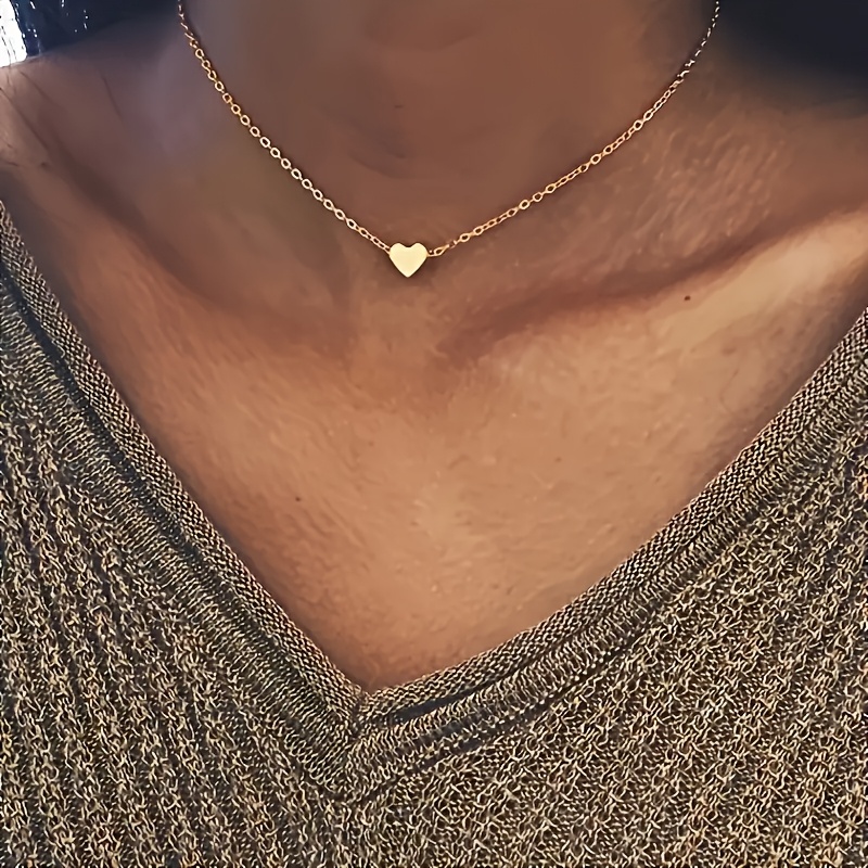 TEMU 1pc Vjs Women' Steel Vintage Heart Pendant Necklace - Minimalist Heart-shaped Chain, Elegant Retro Collarbone Jewelry Suitable For Daily Wear,