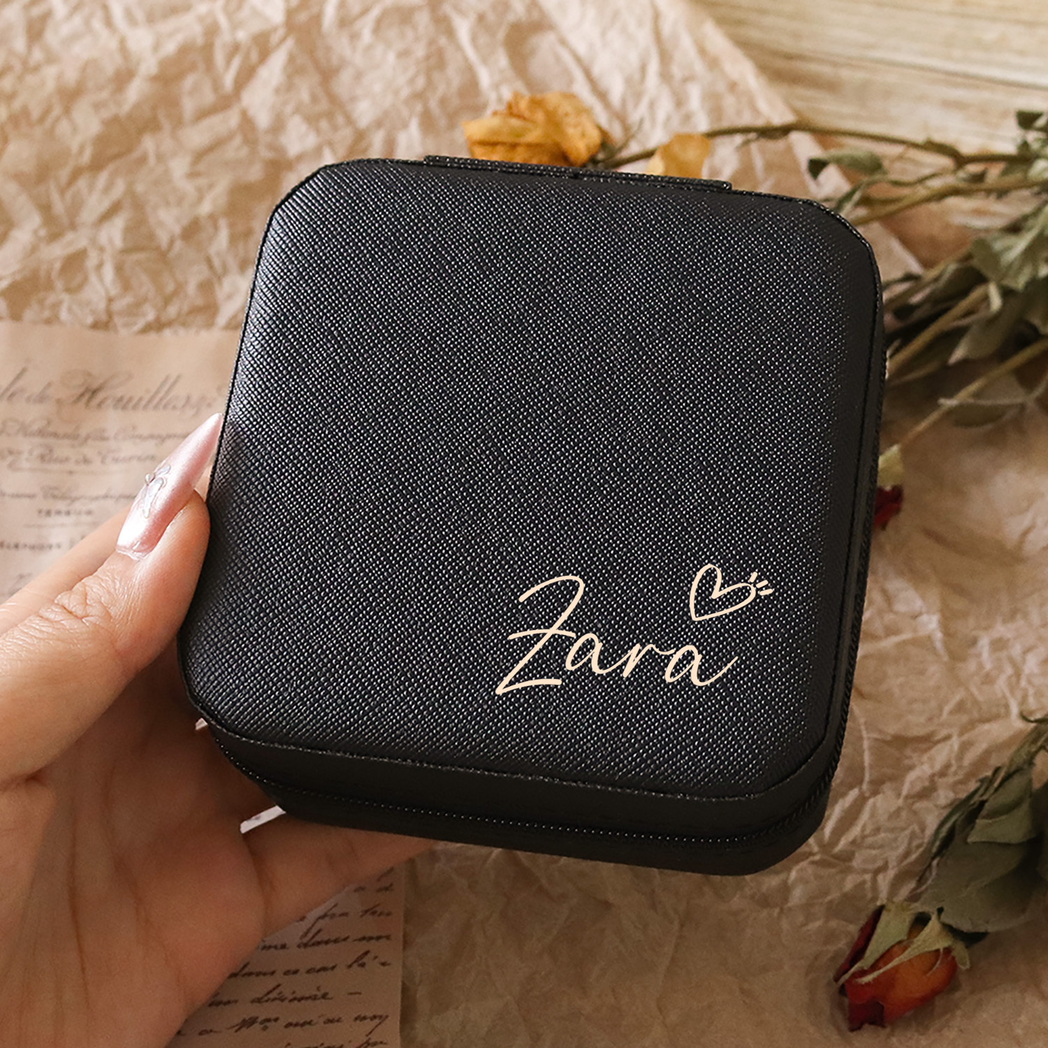 TEMU 1pc Personalized Name With Heart Black Jewelry Box & Organizers, Zipper Closure Box, Customized Name, Bridesmaid Gift, Graduation Birthday Gift