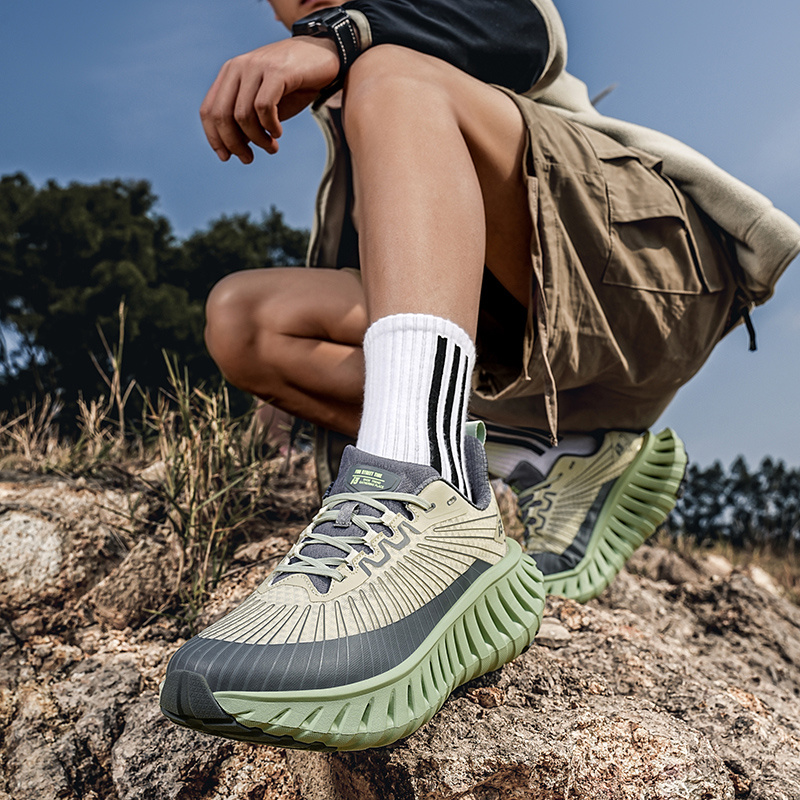 Popular Couple'S Shoes in Large Sizes with Carbon Plates for Outdoor Leisure Sports Are Suitable for Use During 11 Different Holidays