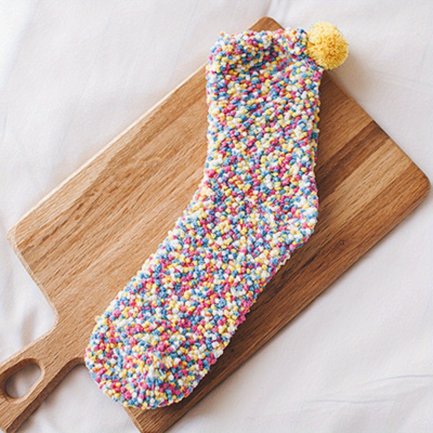 Image of Women's Cake Socks, Christmas Socks, Autumn And Winter Velvet Thick Floor Socks, Chrysanthemum Sleep Socks (without Box)