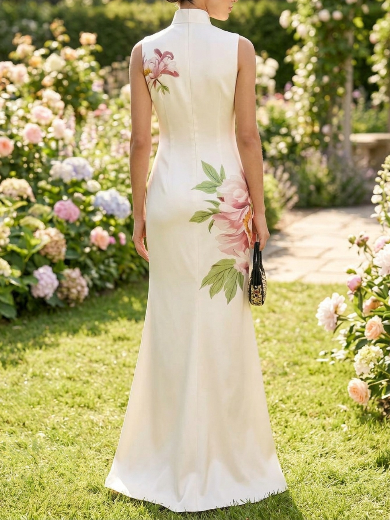 Robe sirène pivoine chinoise à col montant - Robe peinte à la main pour mariages formels, banquets et événements culturels, robe élégante et ajustée à queue de sirène pour printemps/été, tenue traditionnelle lavable à la main