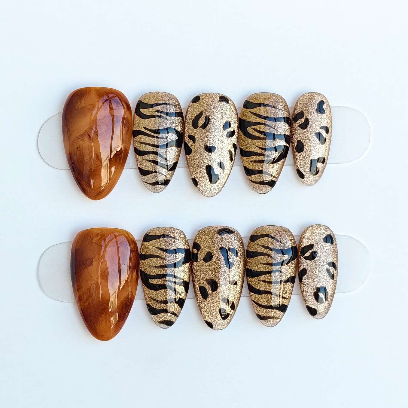 TEMU Spotted Leopard | 10pcs Of Short Almond-shaped Handmade Nail Tips, Featuring A Brown Color Scheme With Contrasting Wild Patterns, A Glossy