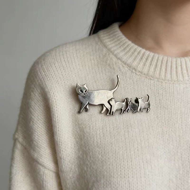 TEMU 1pc Broche Chat Mère Argentée Minimaliste et Mignonne, Unisexe, Individuelle et Polyvalente, Épinglette pour Chemise, Costume, Sac, Ornement de