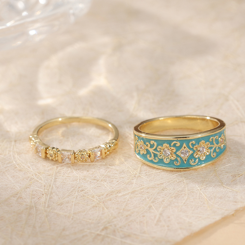 4pcs Retro Copper Material Hand Carved Texture Ring Set