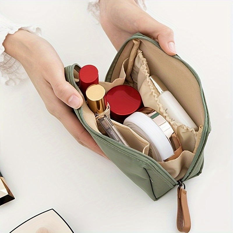 Detail Makeup Organizer Bag