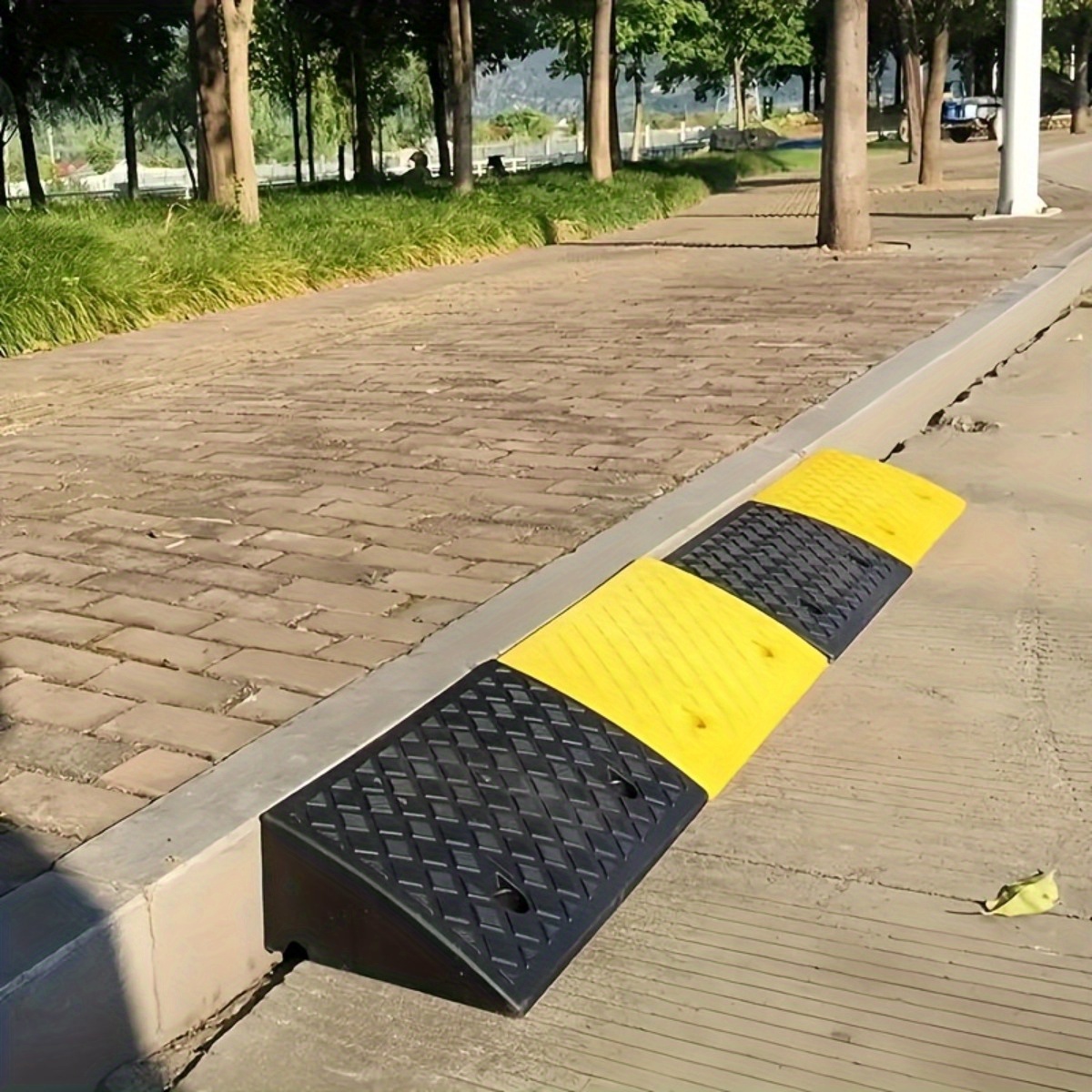 тешка пренослива рампа за , 13cm висока, 2 парчиња предни прагови, наклонски подлоги за тротоари, триаголник за разлика во надморска висина, погодна за косилки, коли и миленици, со дупки за фиксирање, 2wy062310-3 Детали за производот 0