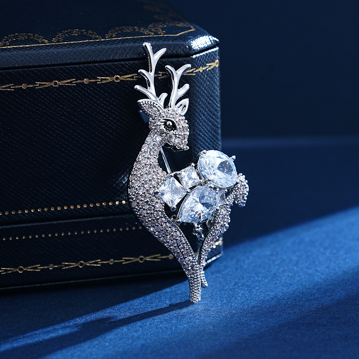 TEMU Elegant Baroque Luxury Beautiful Elk Animal Design Brooch Pin Jewelry Accessories For Men Women Wedding Party Gift