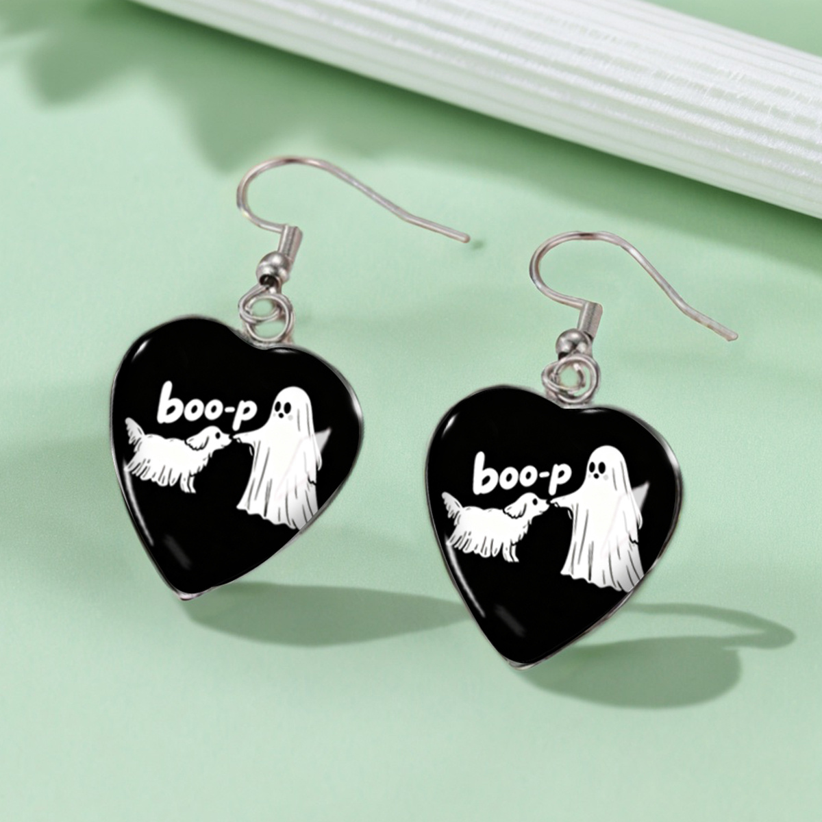 TEMU 1 Pair Black And White Puppy "" Text Pattern Heart-shaped Earrings, Halloween Decorative Dangle Earrings For Men And Women