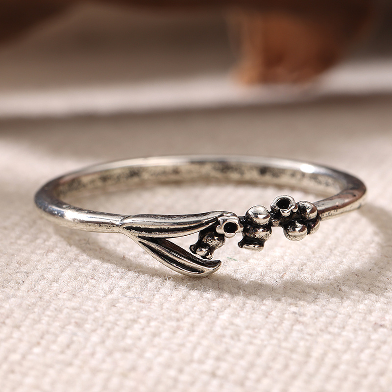 Women's Vintage Ringed Orchid Flower Fine Ring, Versatile Accessory
