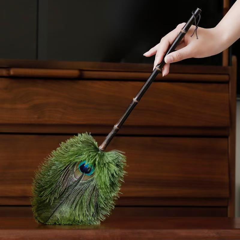 ostrich peacock dust duster anti static high end retro household feather duster   cleaning dust sweeping artifact details 4