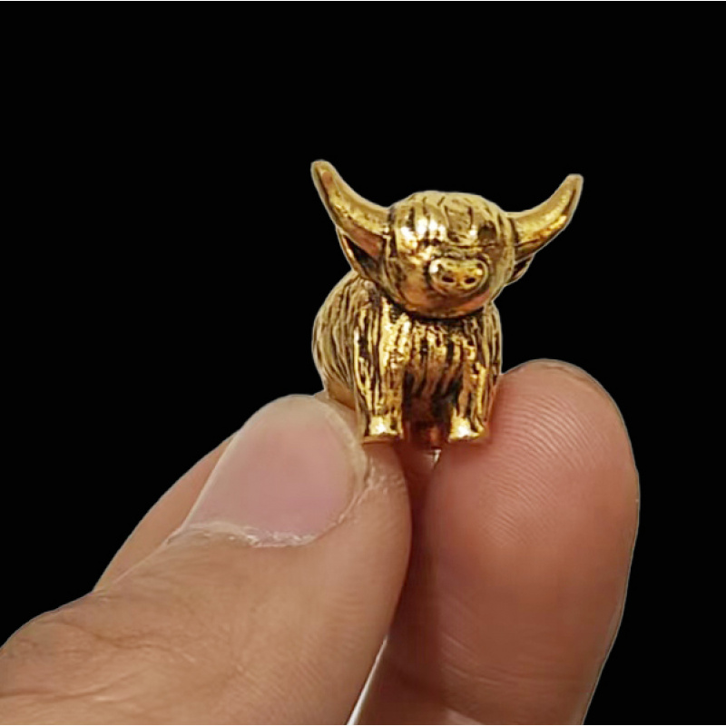 TEMU Vintage Golden Highland Cow Figurine, Creative Statue Ornament, Desk Decoration, Handmade Metal Craft, Decor, For Halloween Thanksgiving