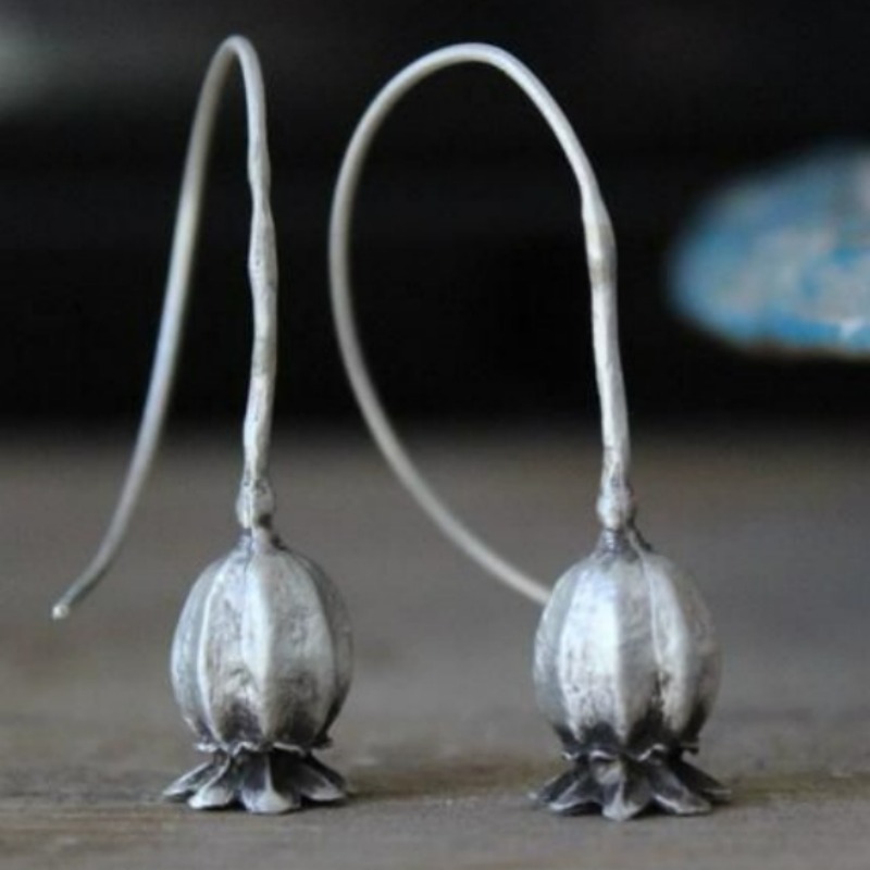 TEMU 1 Pair Of Vintage Flower Designed Earrings, An Artistic Jewelry Accessory For Women, Is Perfect For Daily Vacations And A Perfect Gift For Her