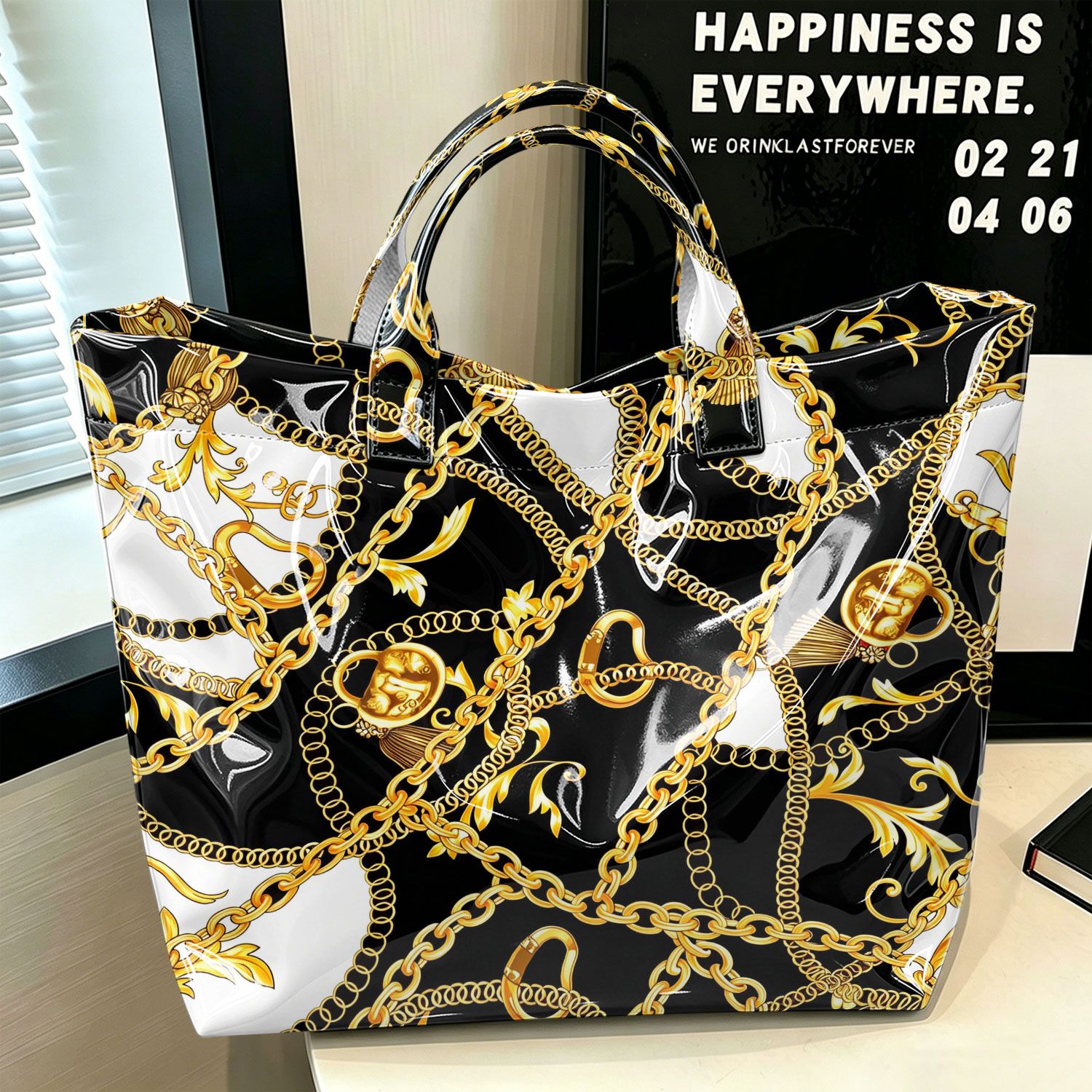 Luxury Women' Large Capacity Baroque Tote Bag With Accent & Retro - Glossy Pvc/ Handbag Suitable For Travel,, Shopping, Elegant Zipper Closure Shoulder Bag For Holiday Gift, Style
