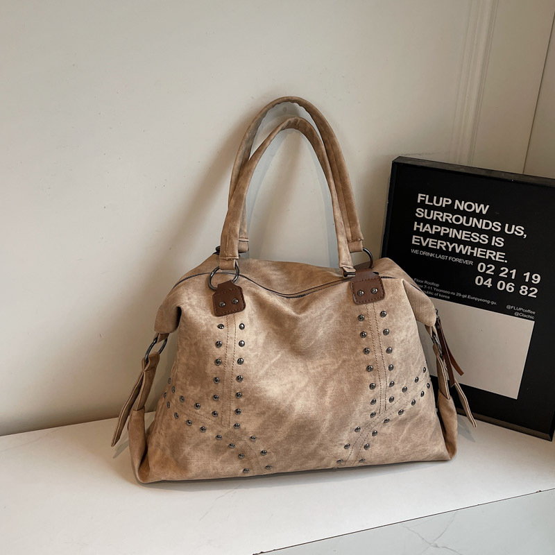 TEMU Large Capacity Women's Bag, 2026 Spring New Style, Casual Studded Underarm Shoulder Bag, Travel Commuter Tote Bag, Perfect For And Thanksgiving.