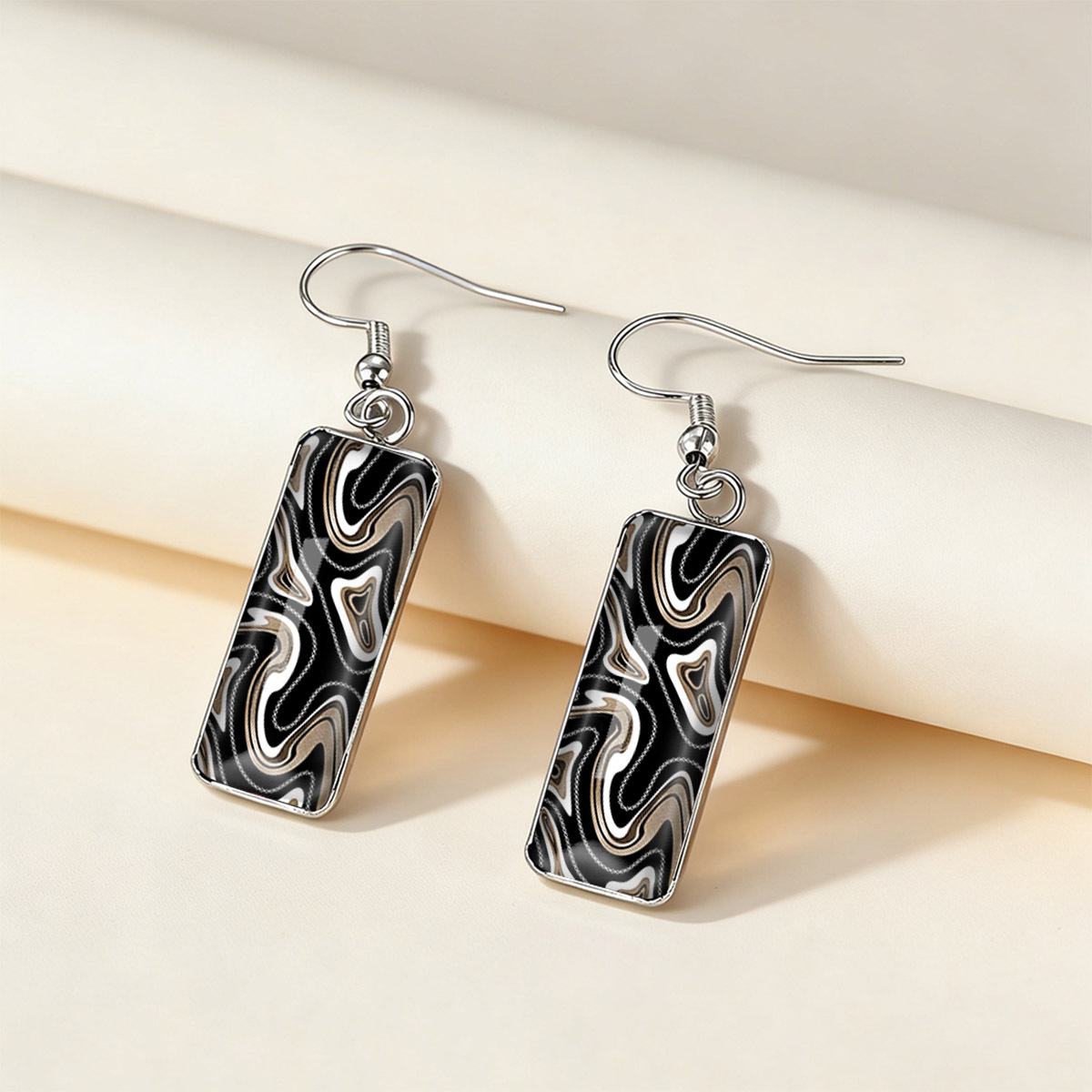 1 Pair Retro Black Golden Fluid Swirl Long Earrings, Minimalist Style