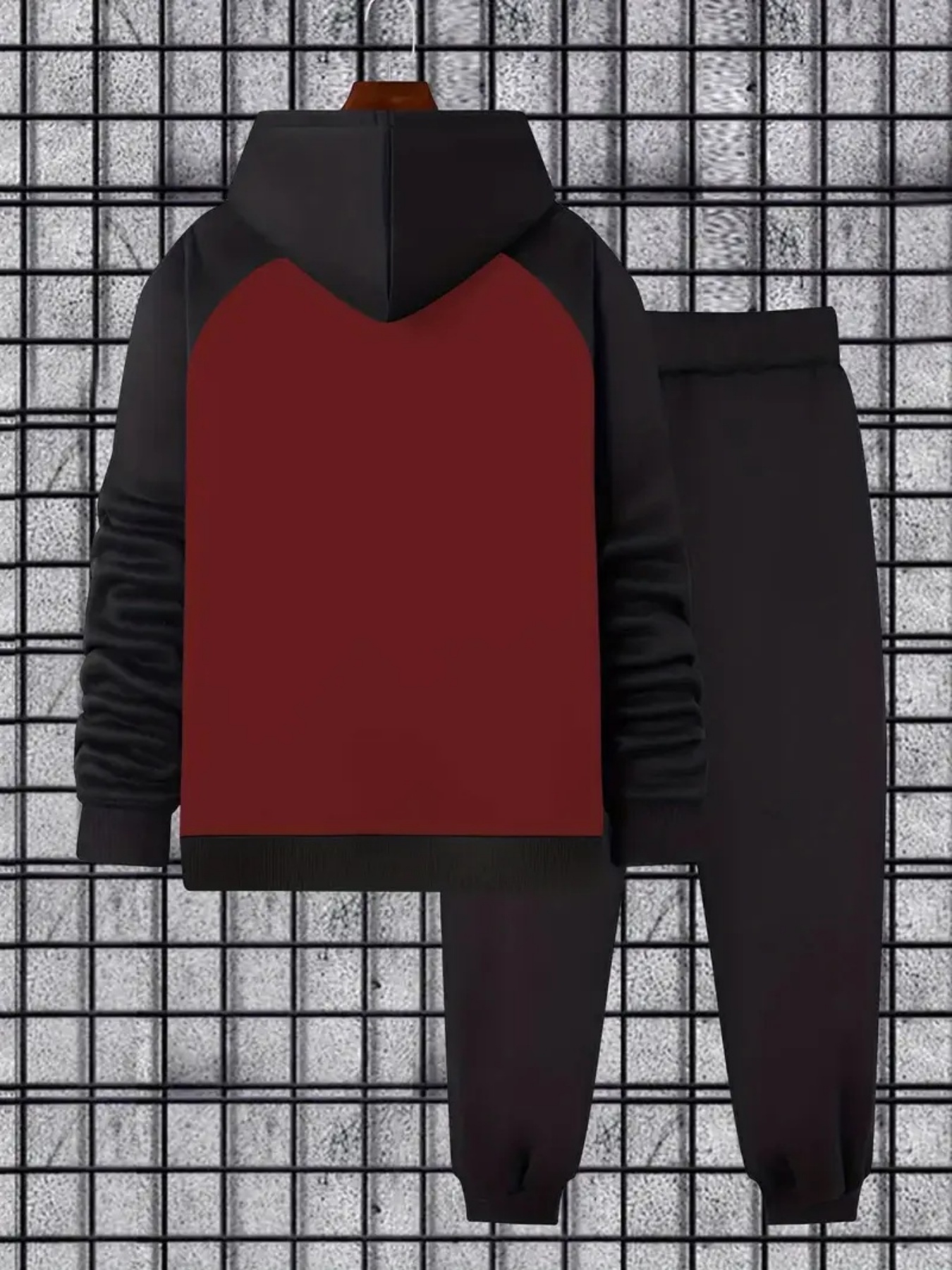 2pcs Men'S F1 Logo Hoodie and Belted Pants Set | Casual Sport Style with Dynamic Lines and Bold Fonts, Regular Fit for Autumn and Winter, Long Sleeve, Hooded, Slight Stretch Fabric, Geometric Pattern, Hot Stamping Detail