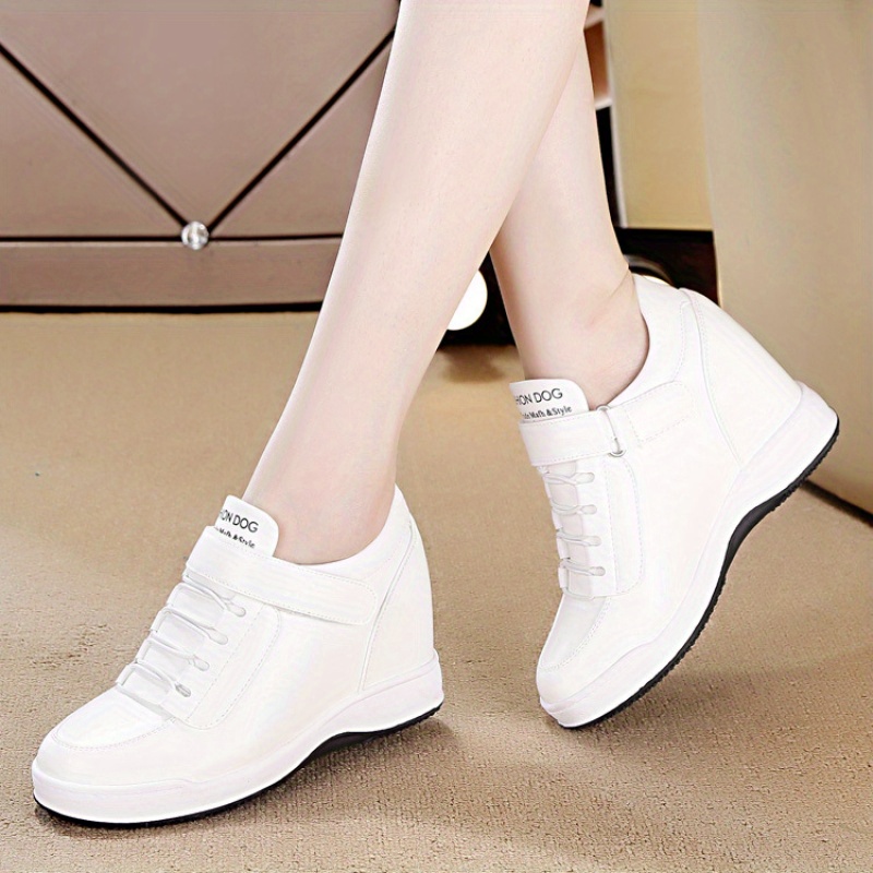 Tenis casual con plataforma para mujer, blancos, cómodos para caminar, suela de goma, forro de tela, versátiles para todas las temporadas, plantilla de EVA, material sintético en exterior e interior