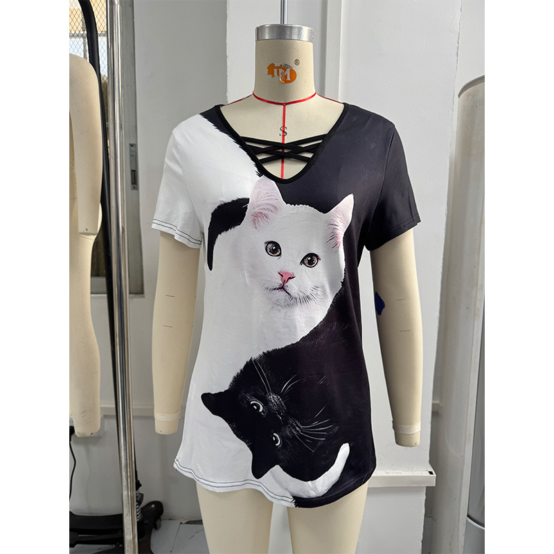 ★人気★SLOW ACID★WOMANS CAT PRINT SPAN TURTLE NECK T-SHIRT Cartoon Cat Print T-Shirt for Women – Comfortable V-Neck