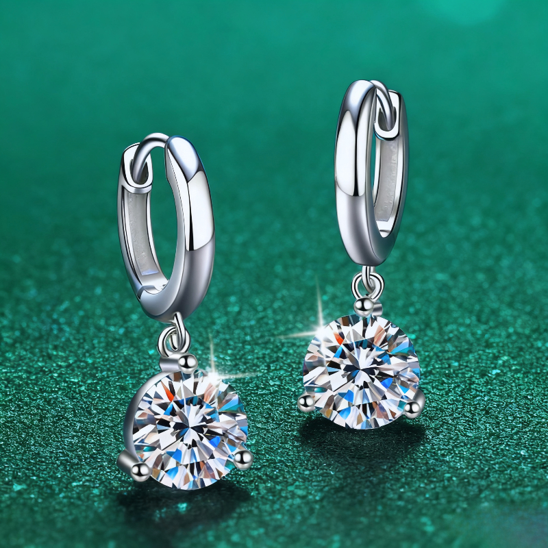 Women's 0.5/1/2 Carat Moissanite Classic Elegant Stud Earrings