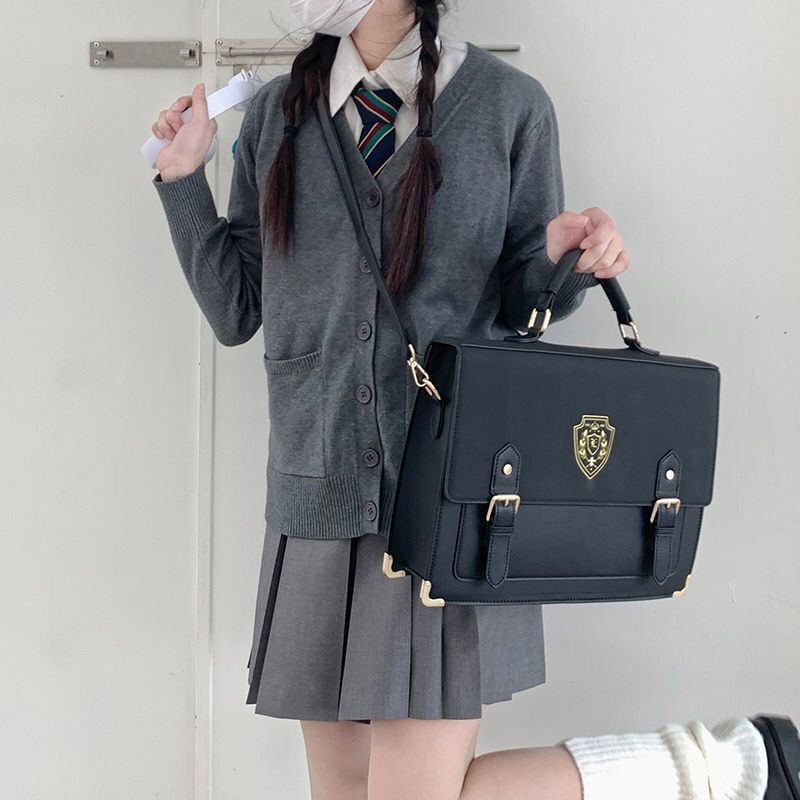 2026 neue jk schul style emblem tasche große kapazität pendler handtasche umhängetasche, modische campus aktentasche vielseitiger rucksack umhängetasche cos style