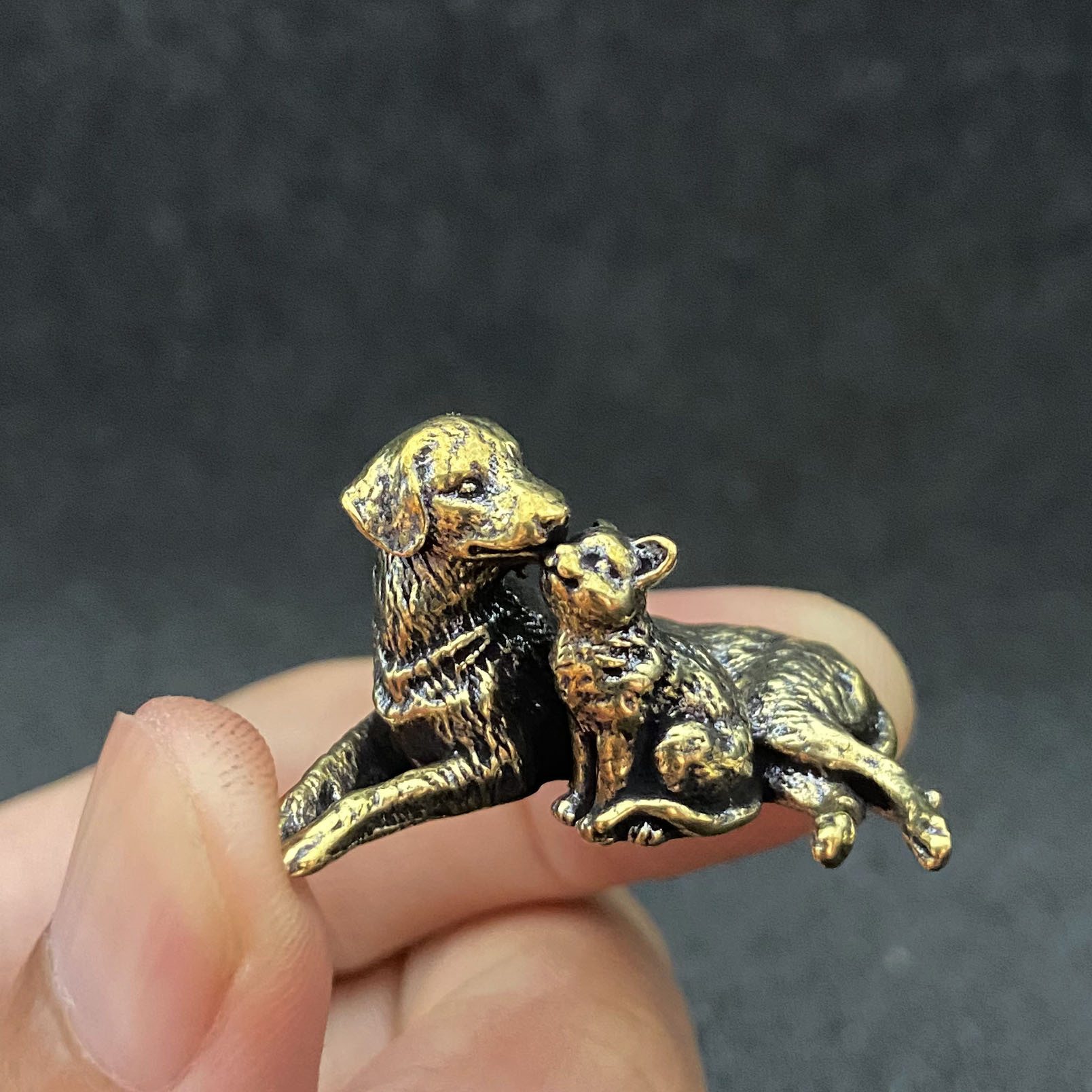 TEMU Small Statue Ornament Retro Brass Cat And Dog Companionship, Solid Cat And Dog Cuddling Shape, Living Room Coffee Table Desktop Soft Decoration