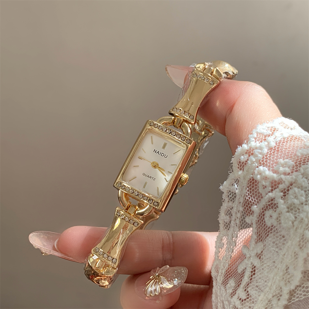 Personalized, Unique And Minimalist New Bracelet Watch, High-end Pairing With Bracelet Watch, Rising. A Must-have For Easter, Day, Halloween, Ramadan, Christmas, And Is An Ideal Birthday Gift