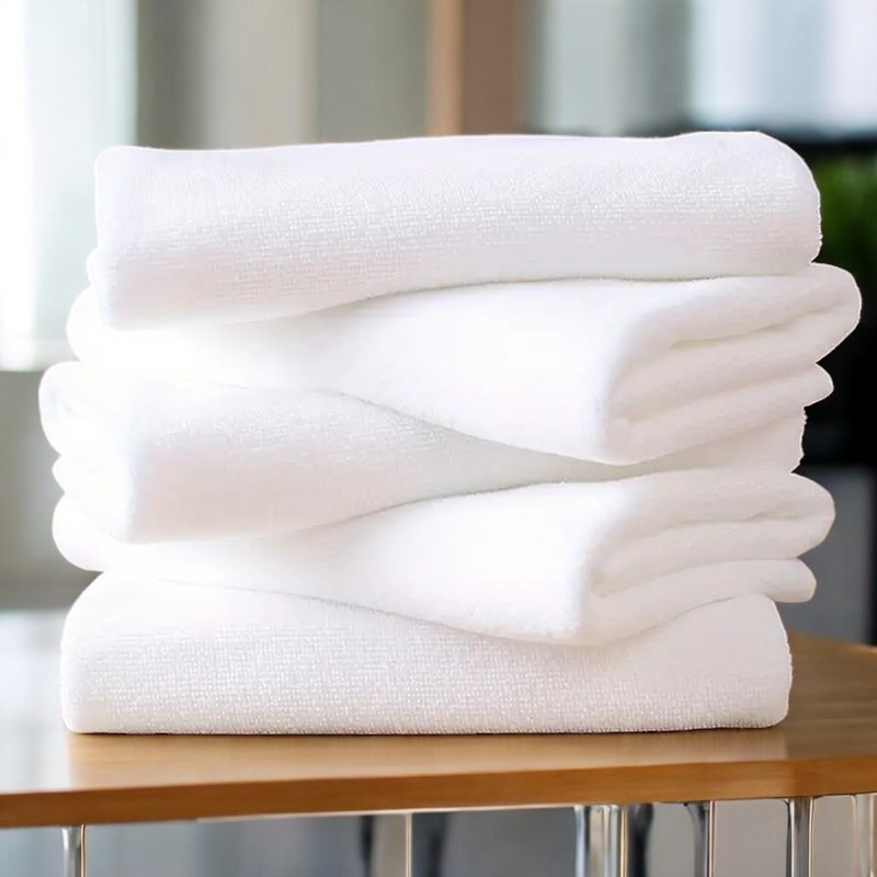 a set of 6 extra large ultra soft bath towels that are quick drying thick and durable suitable for   uses in the bathroom and for travel Product details 3