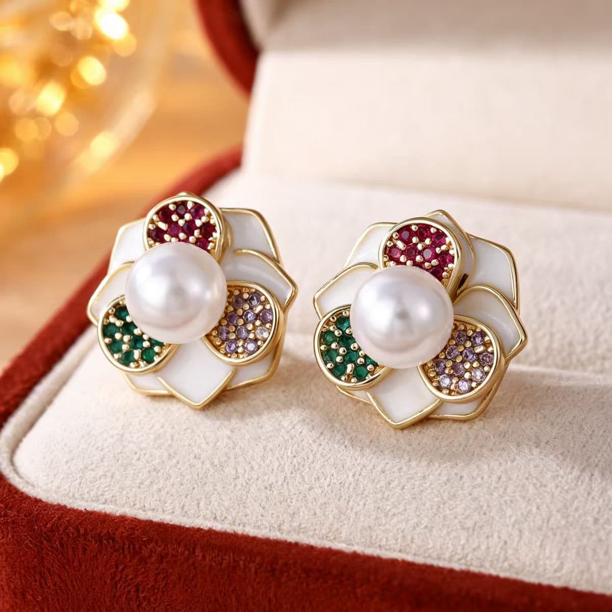 Women's Elegant Floral Zircon Stud Earrings